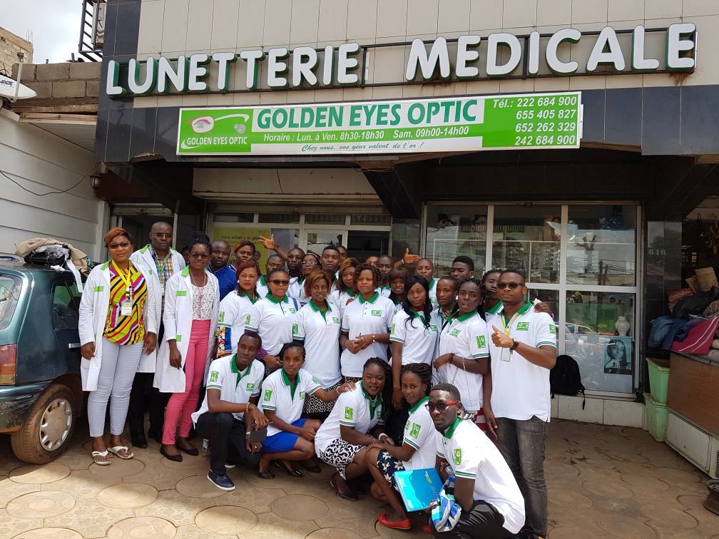 L'équipe Golden Eyes Optic, votre opticien à Douala.