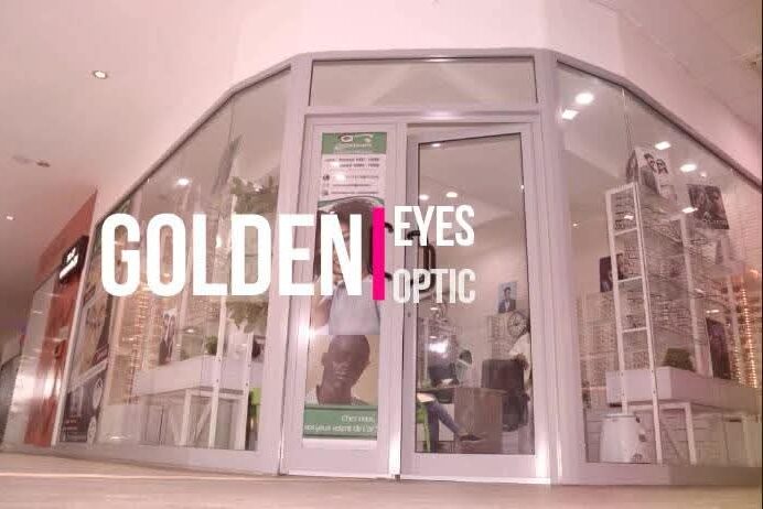 Opticien à Douala