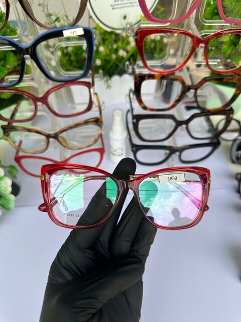 Monture Cat Eye Femme – Élégance Glamour et Style Féminin